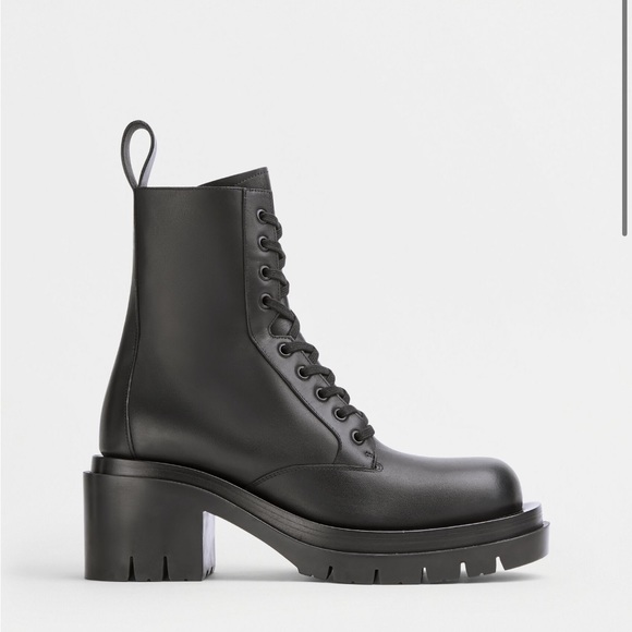 NIB BOTTEGA VENETA LUG LACE UP MILITARY COMBAT BOOTS 38.5/ 39 - Picture 2 of 12